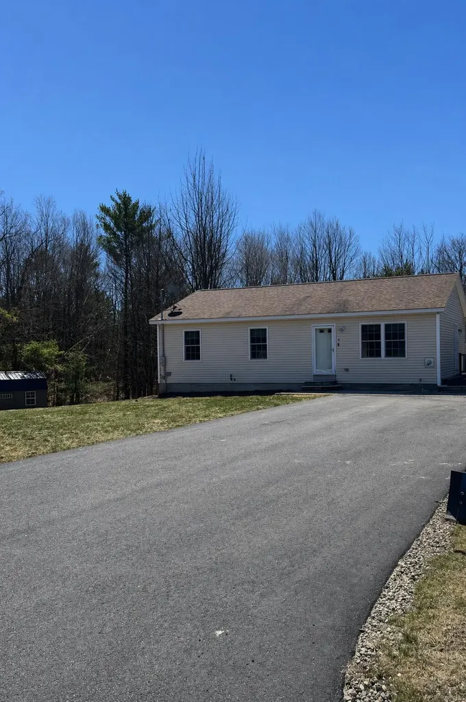 8 Orchard Lane Limington ME 04049