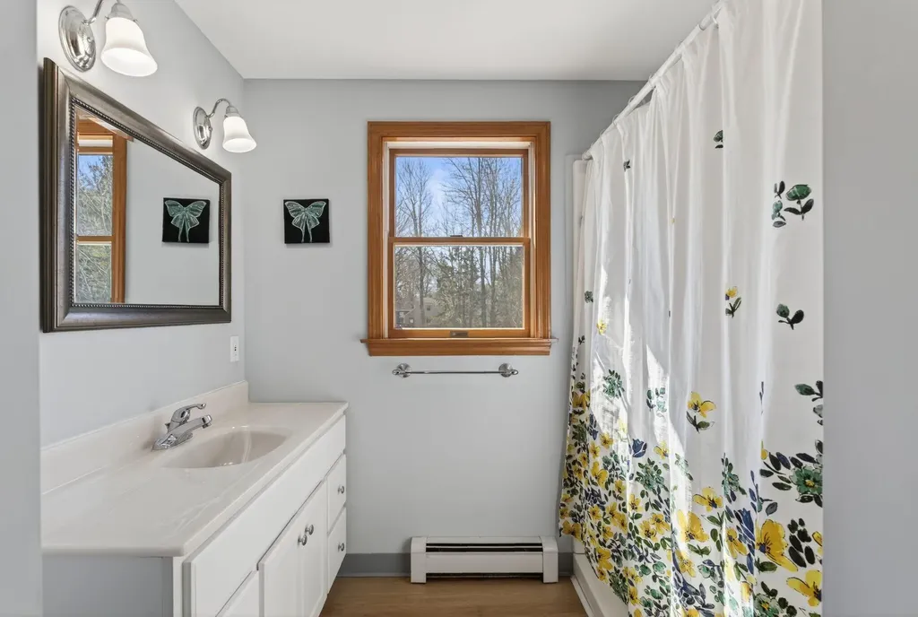 63 Scott Road South Portland ME 04106