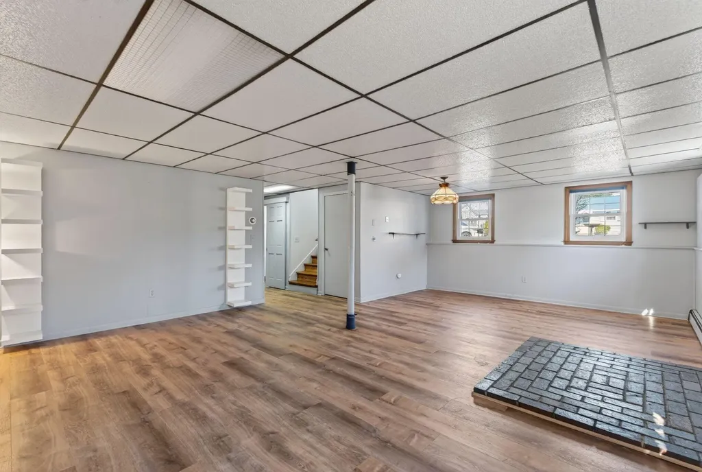 63 Scott Road South Portland ME 04106