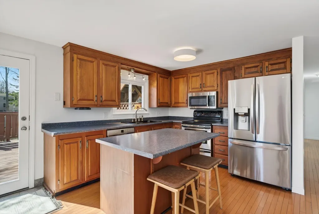 63 Scott Road South Portland ME 04106