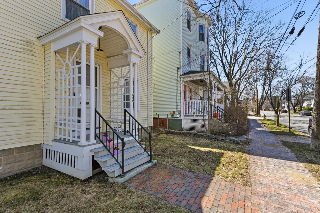 118 Dartmouth Street Portland ME 04103