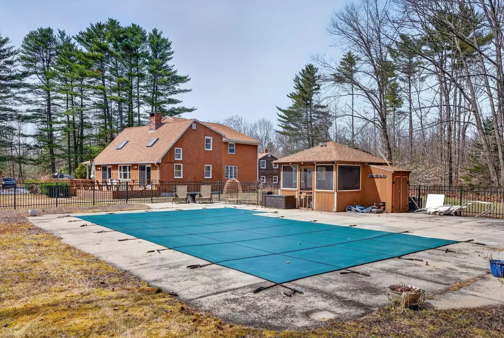 521 Mayall Road New Gloucester ME 04260