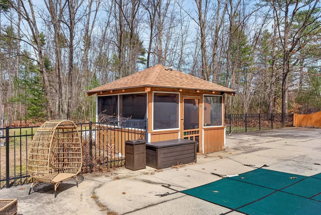 521 Mayall Road New Gloucester ME 04260