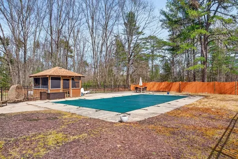 521 Mayall Road New Gloucester ME 04260