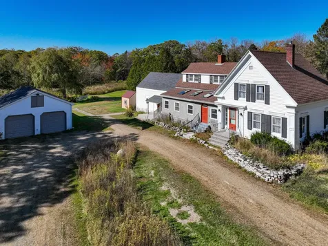 24 Turnpike Road Searsport ME 04974