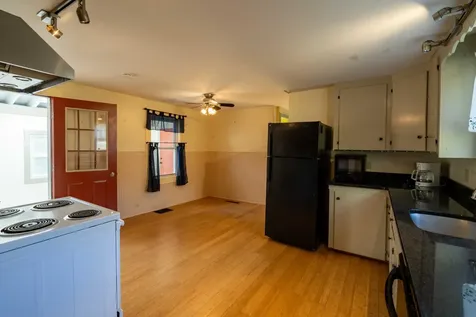 24 Turnpike Road Searsport ME 04974