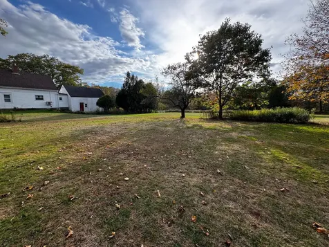 24 Turnpike Road Searsport ME 04974