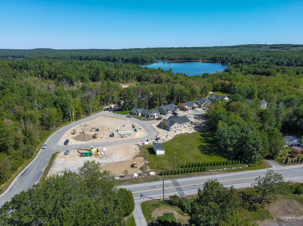 29 Daybreak Lane Windham ME 04062
