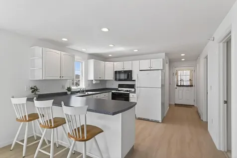 790 York Street York ME 03909