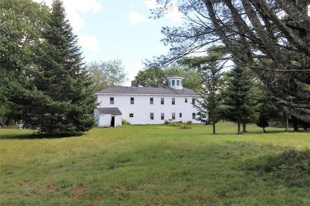 51 W Main Street Searsport ME 04974