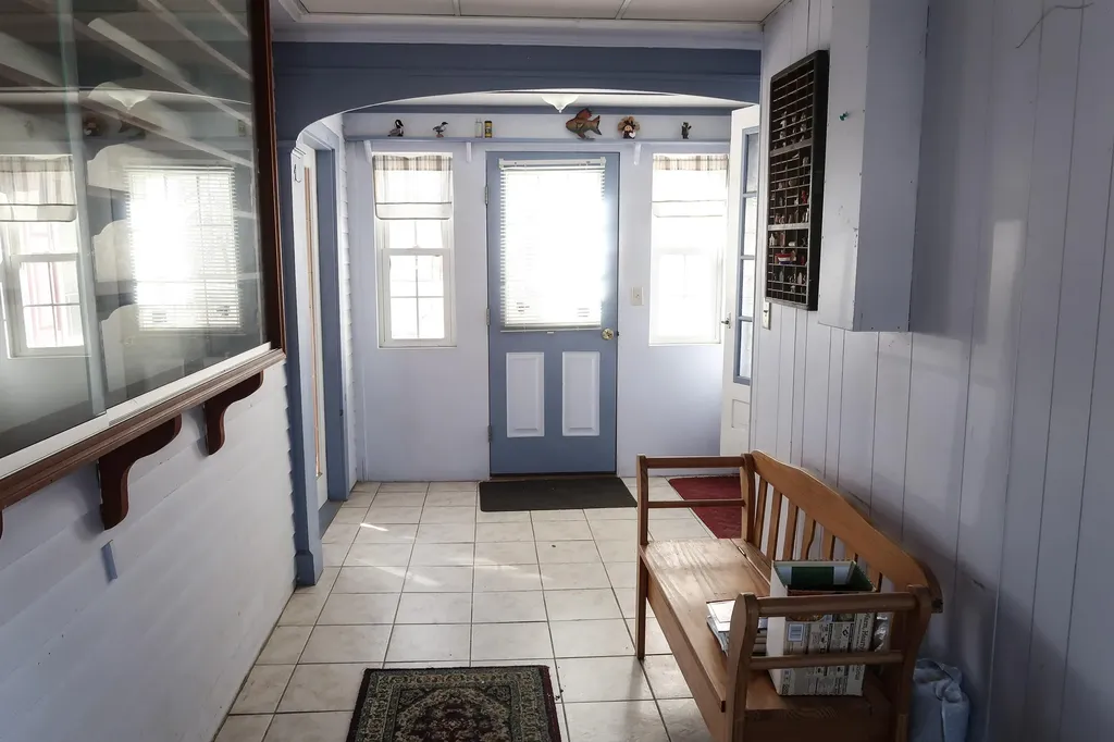 691 W River Road Augusta ME 04330