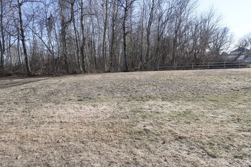 691 W River Road Augusta ME 04330