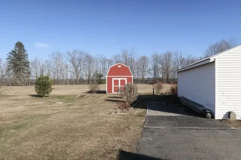 691 W River Road Augusta ME 04330