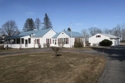 691 W River Road Augusta ME 04330