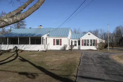 691 W River Road Augusta ME 04330
