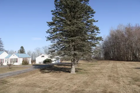 691 W River Road Augusta ME 04330