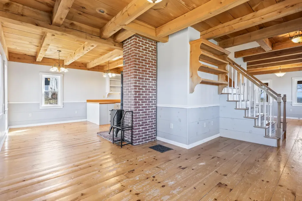 635 Blinn Hill Road Pittston ME 04345