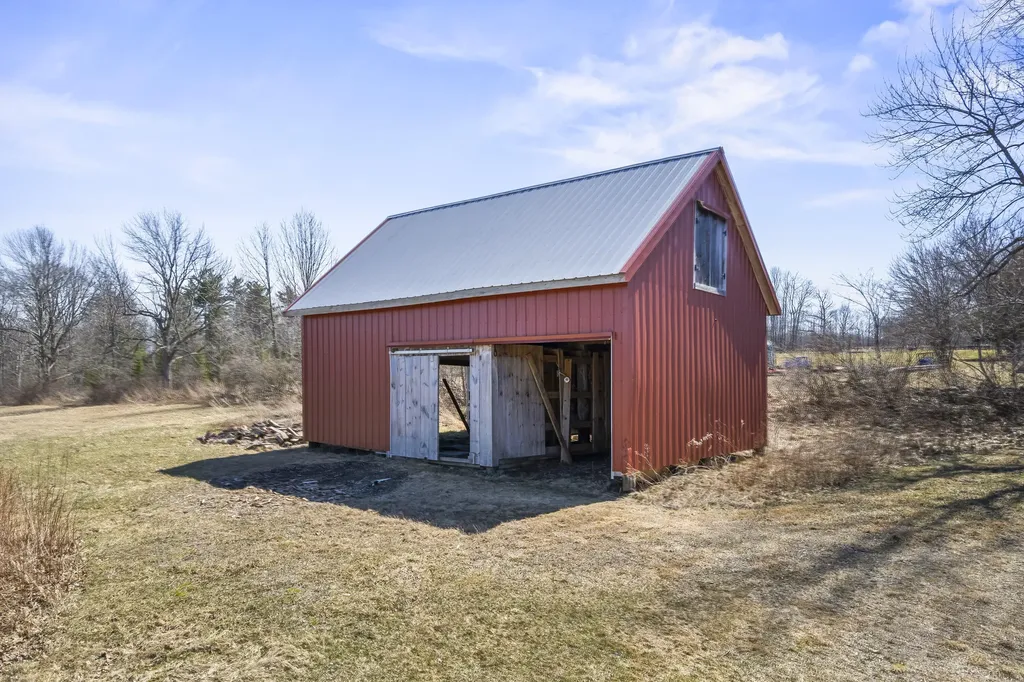 635 Blinn Hill Road Pittston ME 04345