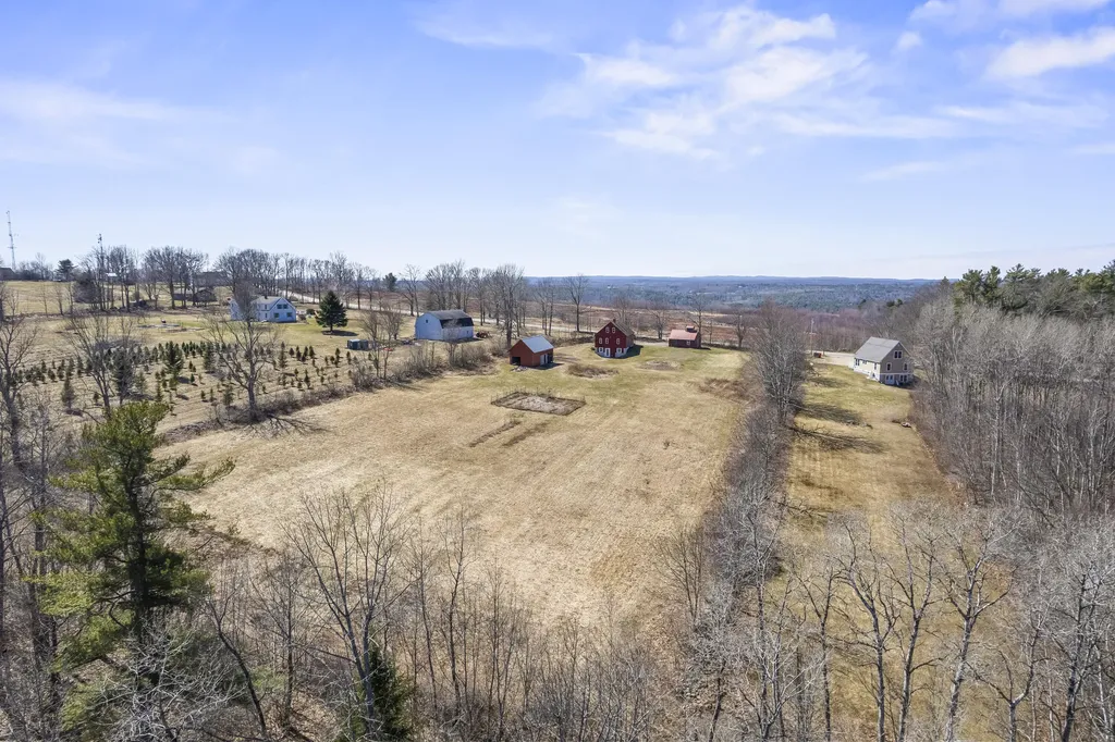 635 Blinn Hill Road Pittston ME 04345