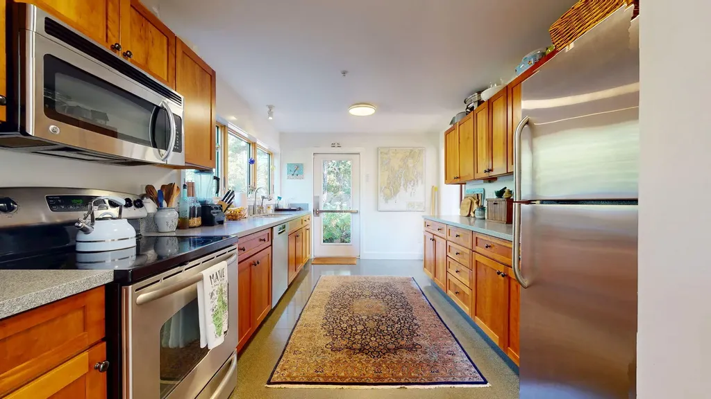 823 Popham Road Phippsburg ME 04562