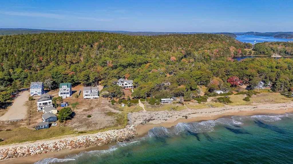 823 Popham Road Phippsburg ME 04562