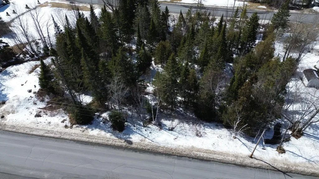 M9 L75d 21st Avenue Madawaska ME 04756