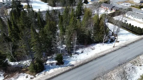 M9 L75d 21st Avenue Madawaska ME 04756