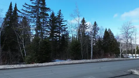 M9 L75d 21st Avenue Madawaska ME 04756