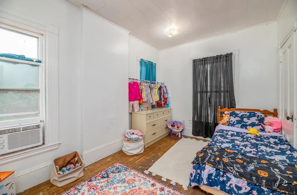 140 Hartland Avenue Pittsfield ME 04967