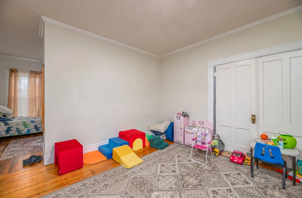 140 Hartland Avenue Pittsfield ME 04967