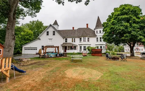 140 Hartland Avenue Pittsfield ME 04967