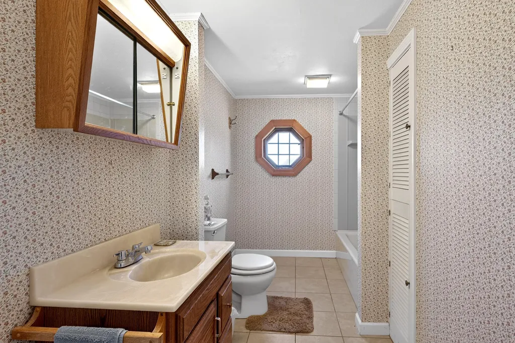 174 Pleasant View Ridge Road China ME 04358
