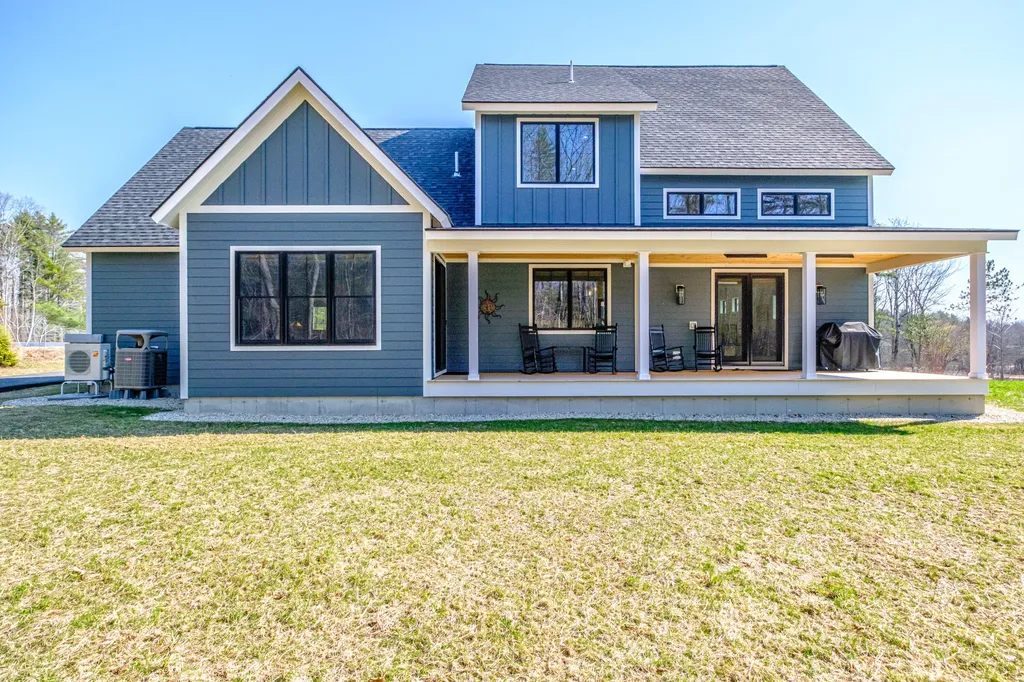 12 Winnwood Farm Way Falmouth ME 04105