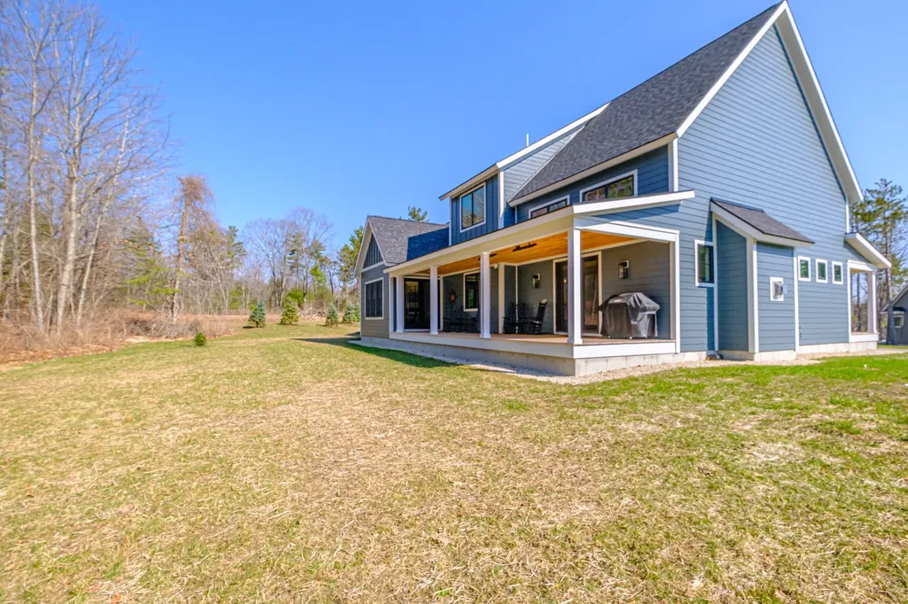 12 Winnwood Farm Way Falmouth ME 04105