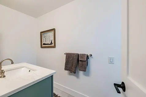 12 Winnwood Farm Way Falmouth ME 04105
