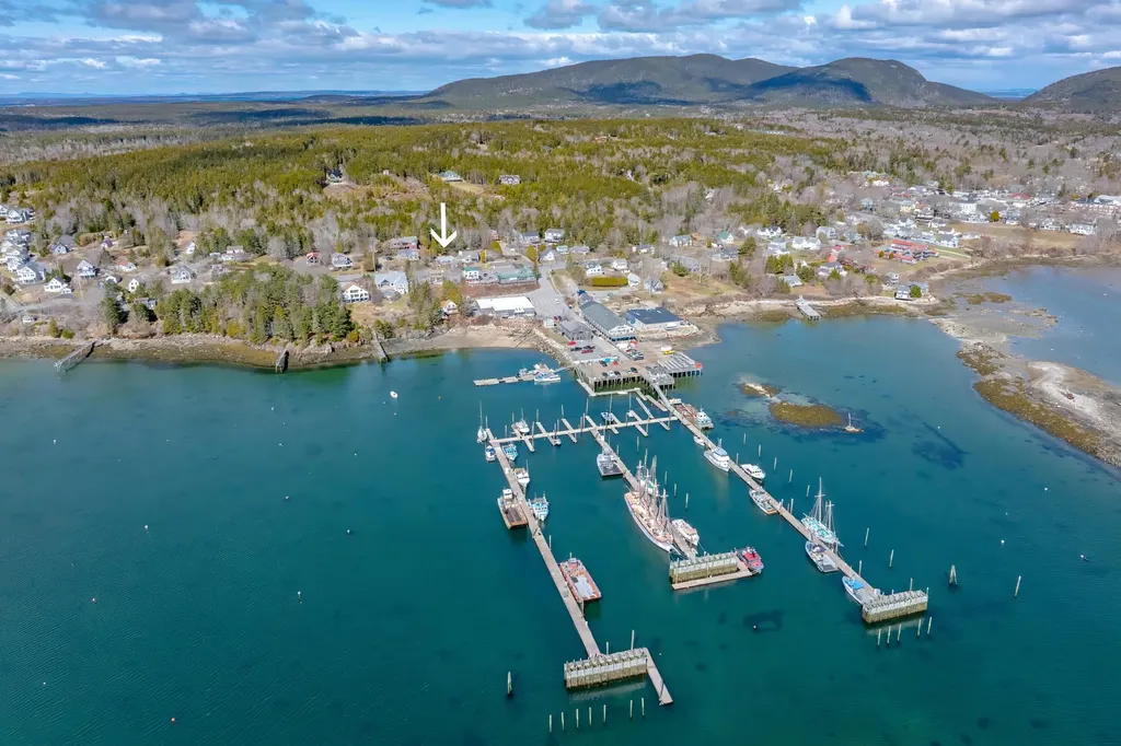 436 Main Street Southwest Harbor ME 04679