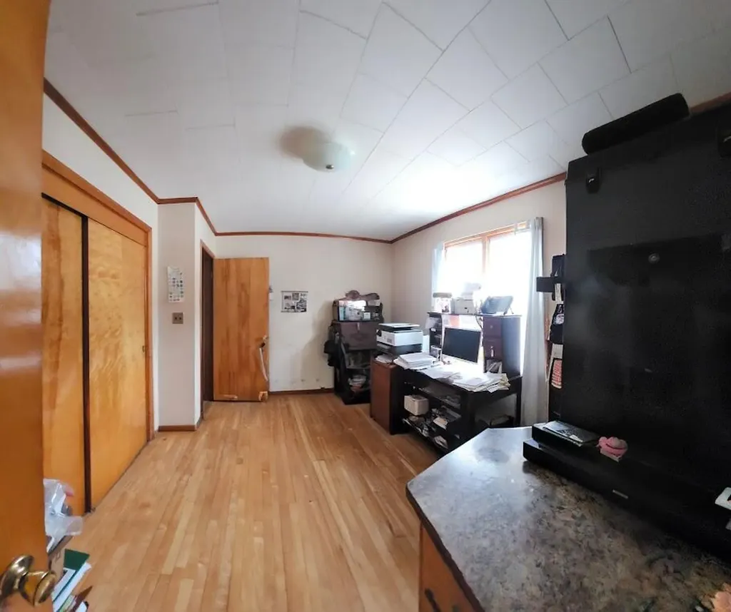 77 Connecticut Avenue Millinocket ME 04462