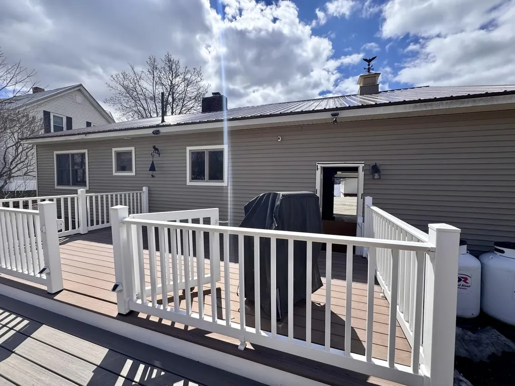 37 Belgrade Road Oakland ME 04963