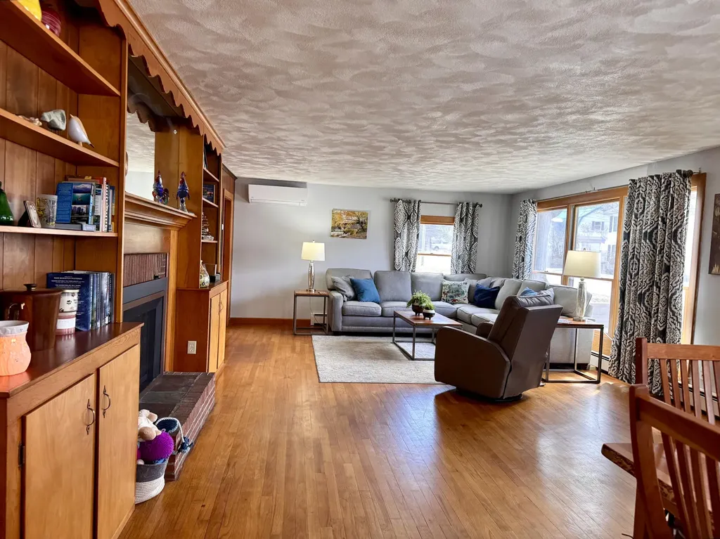 37 Belgrade Road Oakland ME 04963