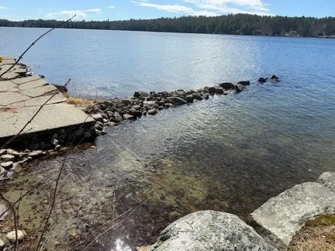 14 Lakeshore Drive Belgrade ME 04917