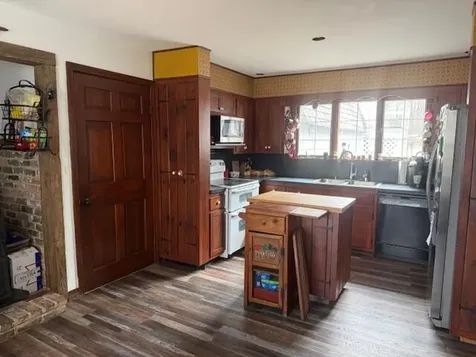 14 Lakeshore Drive Belgrade ME 04917