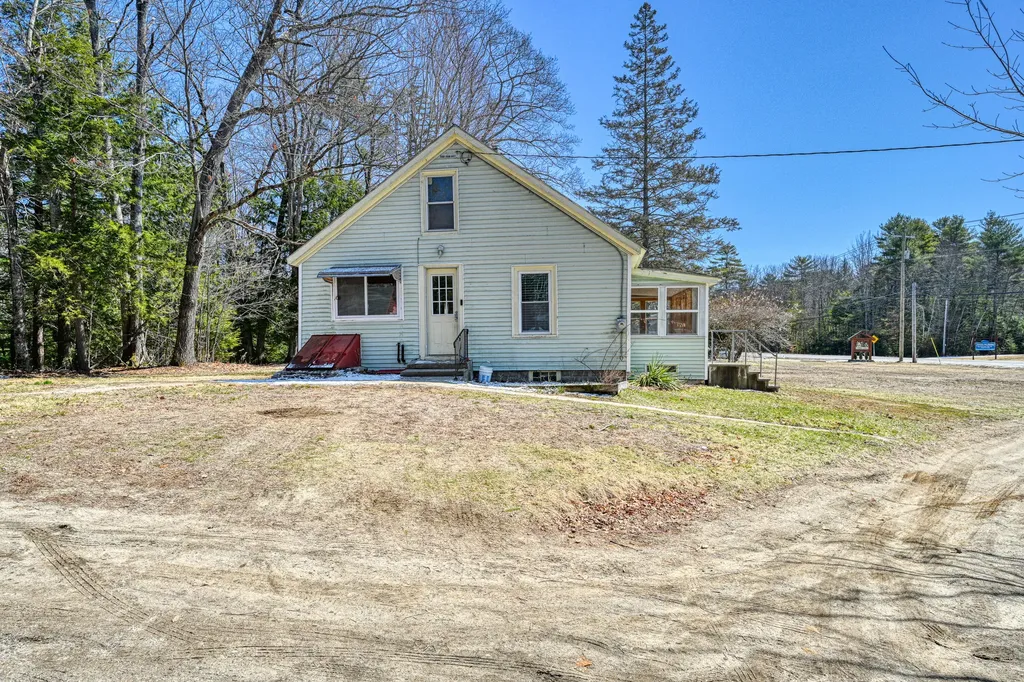60 Mechanic Falls Road Poland ME 04274