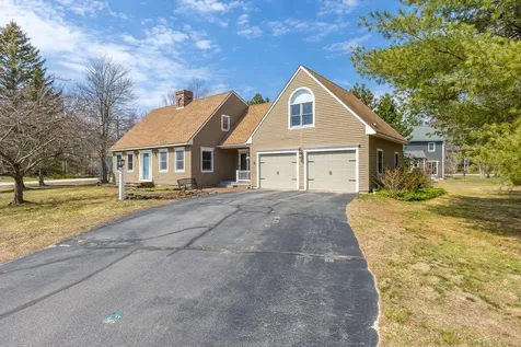 36 Village Woods Circle Gorham ME 04038