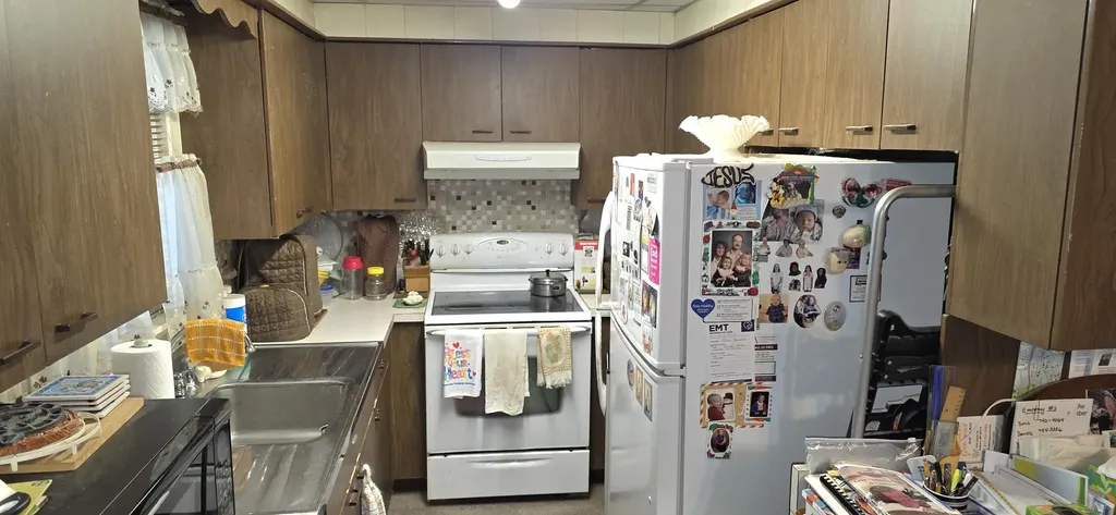 215 Cook Street Auburn ME 04210