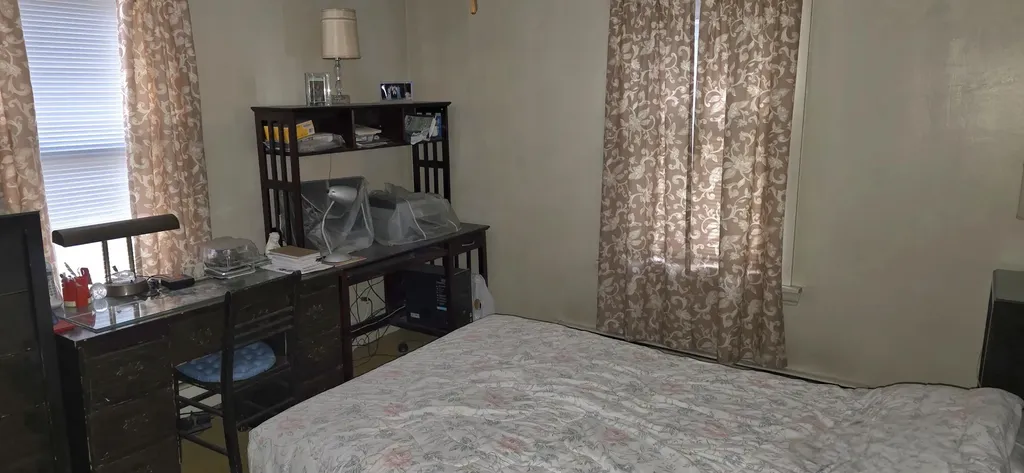 215 Cook Street Auburn ME 04210