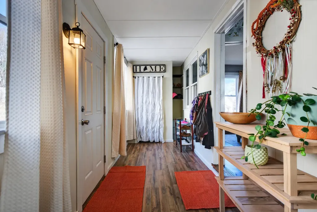 677 Middle Street Bath ME 04530