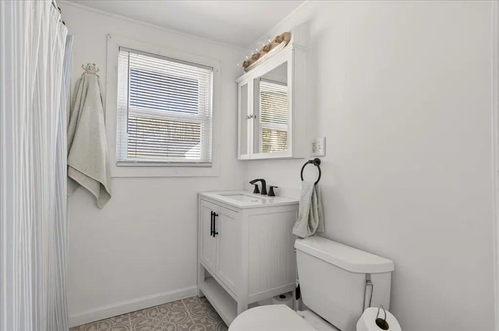 153 Stillwater Avenue Orono ME 04473