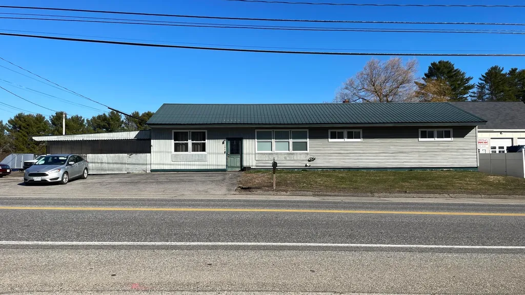 1294 Sabattus Street Lewiston ME 04240