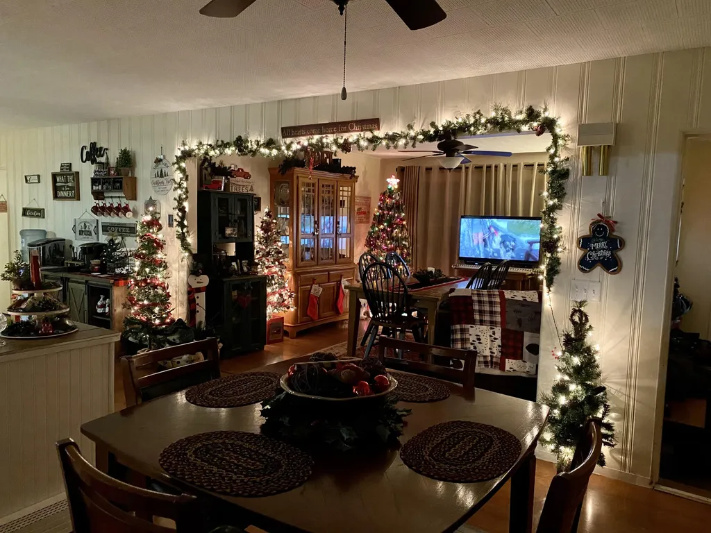 1294 Sabattus Street Lewiston ME 04240