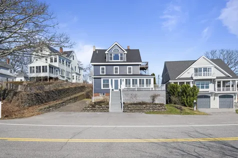 30 Bridge Street Kittery ME 03904